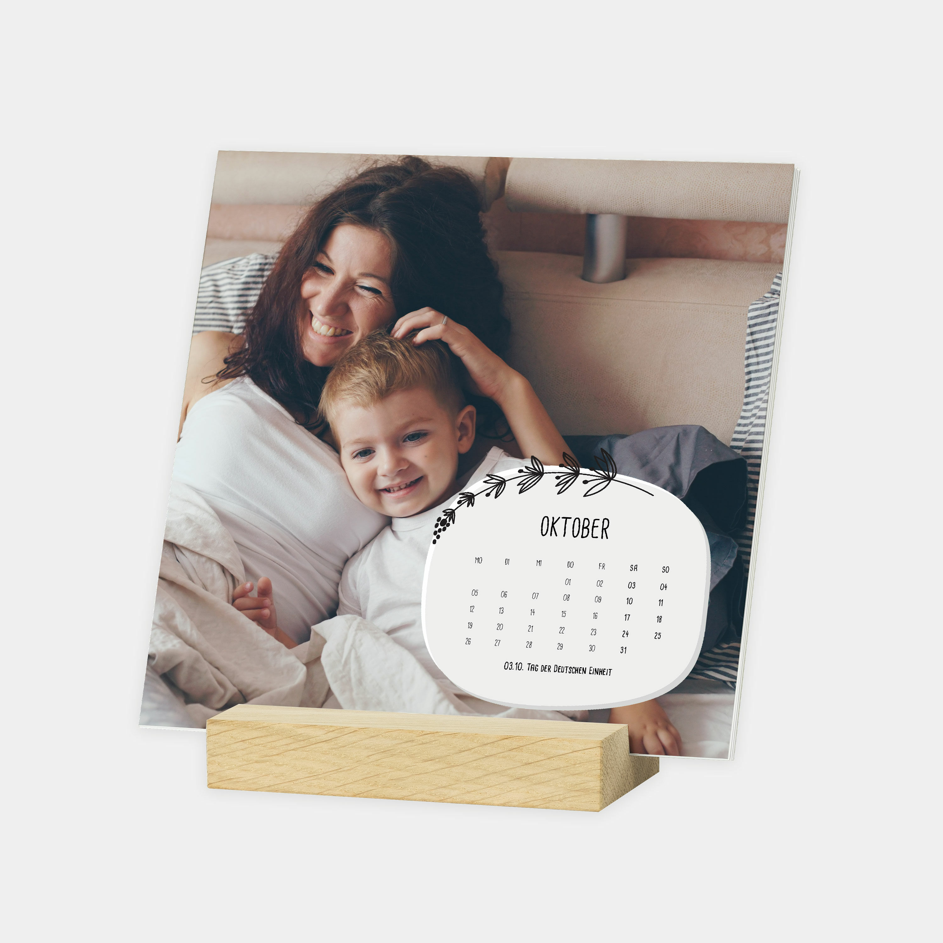 Tischaufstellkalender Holzfuß 15 x 15cm